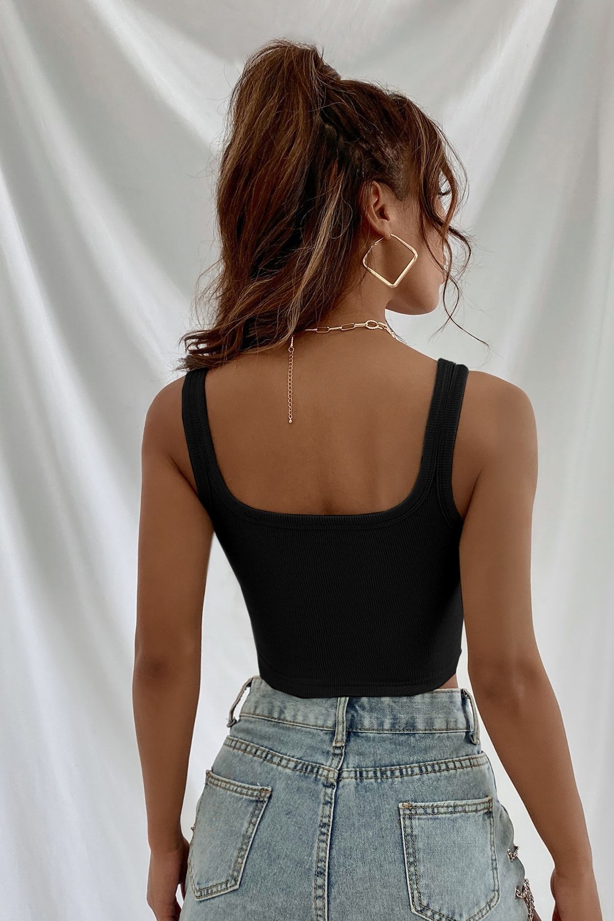 Kadın Siyah Askılı Crop Top Bluz